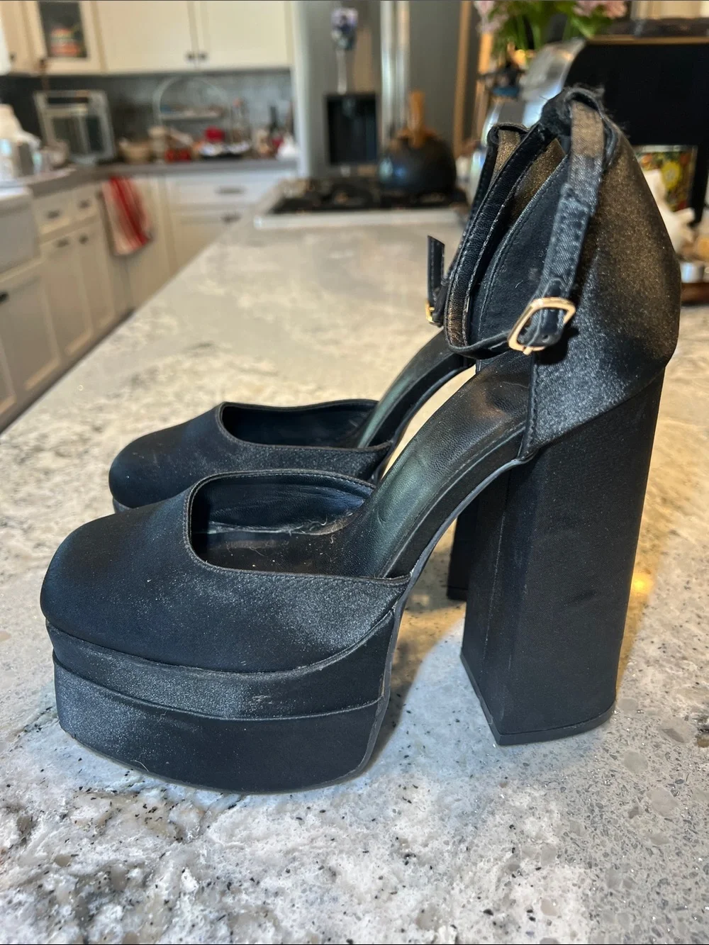 Black Chunky Platform Block Heels Closed Square Toe Pump Size 7